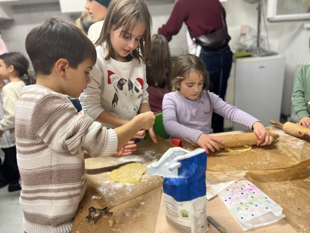 Adventbasteln als stimmungsvolles Gemeinschaftserlebnis